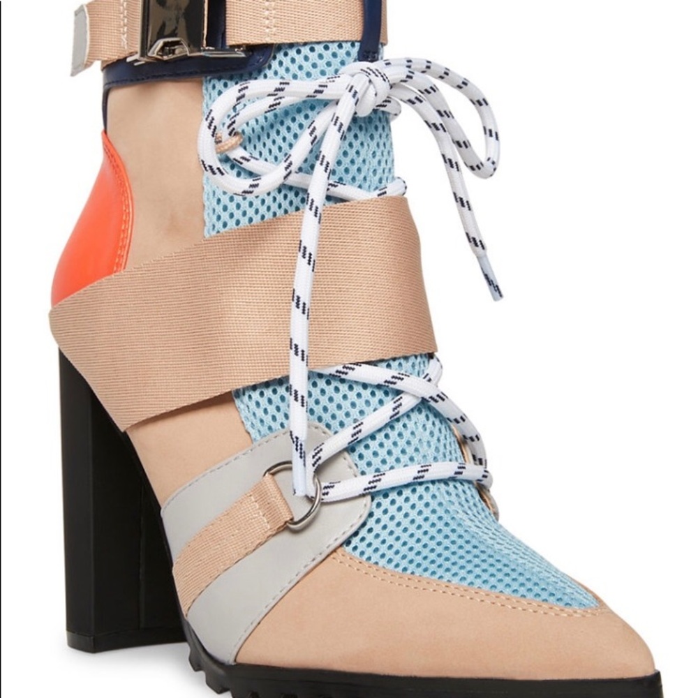 I’m looking for these in a 10